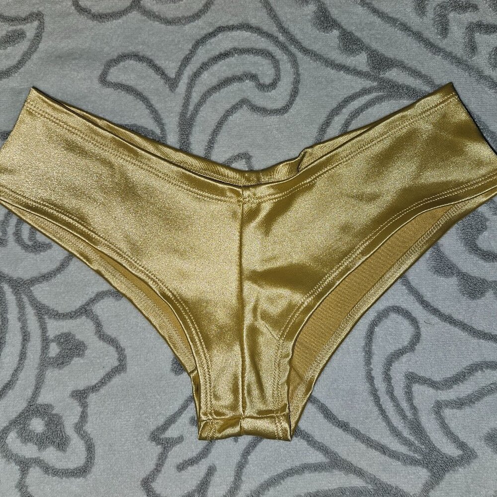 NWT GOLD LOW V BOOTY SHORTS size LARGE